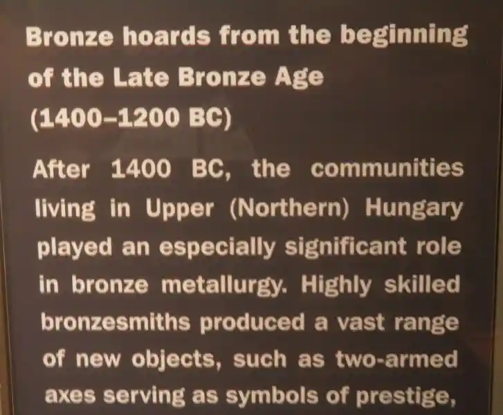 Two spirals with a horn-like design outside